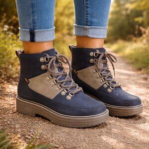 NEW Teva Midform Suede Patchwork Boot, Navy/Tan, Women’s Sz 6.5